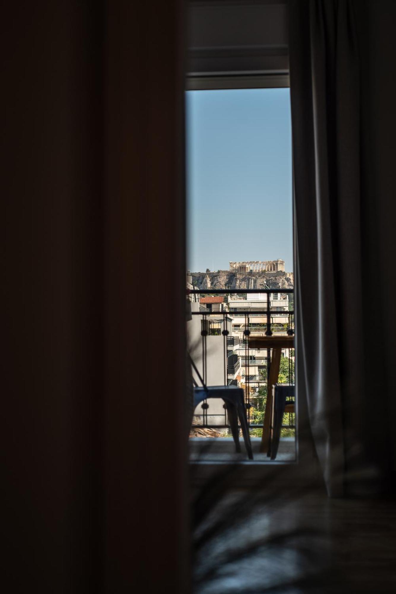 Stunning Acropolis View - 500M Metro - At Historical Center Lejlighed Athen Eksteriør billede